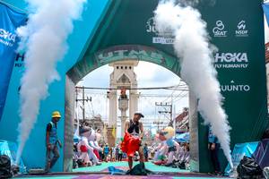 BIB: 
                            <button type="button" onclick="openModal(24868094)" class="btn btn-primary btn-sm float-right btn-popup" data-toggle="modal" data-target=".modal-high-quality">
                        <i class="fas fa-shopping-cart"></i> Add to Cart
                    </button>
                                            <button type="button" onclick="isThisMe(24868094, true)" class="btn btn-success btn-sm float-right btn-popup btn-isme hidden" data-toggle="tooltip" data-placement="bottom" title="นี่คือรูปของคุณใช่ไหม คลิกที่นี่เพื่อเอาเข้าอัลบั้ม">
                        <i class="fas fa-plus"></i> Add to album
                    </button>
                    <button type="button" onclick="isThisMe(24868094, false)" class="btn btn-warning btn-sm float-right btn-popup btn-isnotme hidden">
                        <i class="fas fa-ban"></i> Remove from album
                    </button>